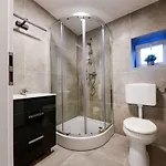 Veronika Hostel *