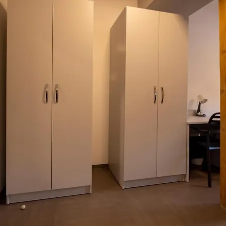 Hostel Limaks