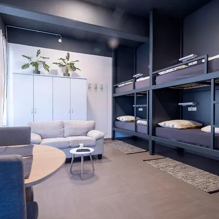 Hostel Limaks