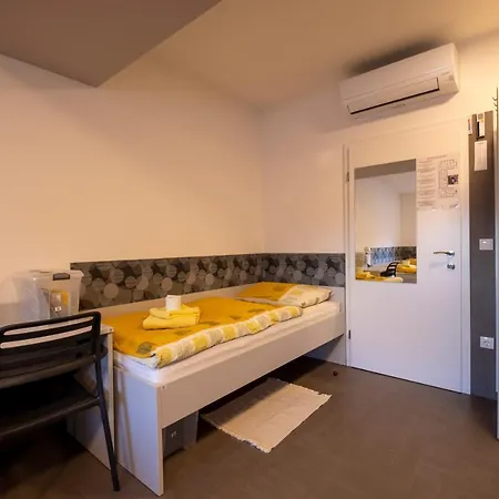 Limaks Hostel