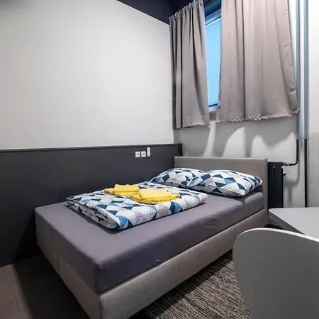 Hostel Limaks